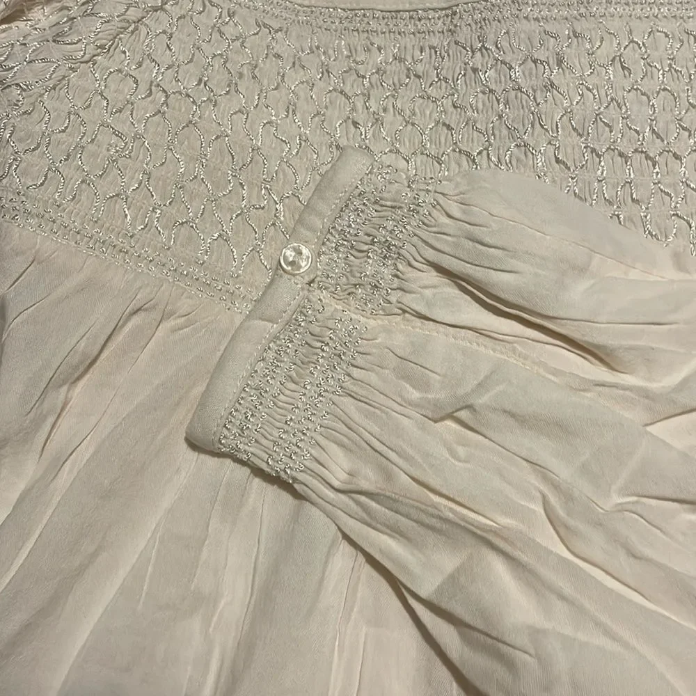 Old‎ Navy Long-Sleeve Smocked Embroidered Blouse